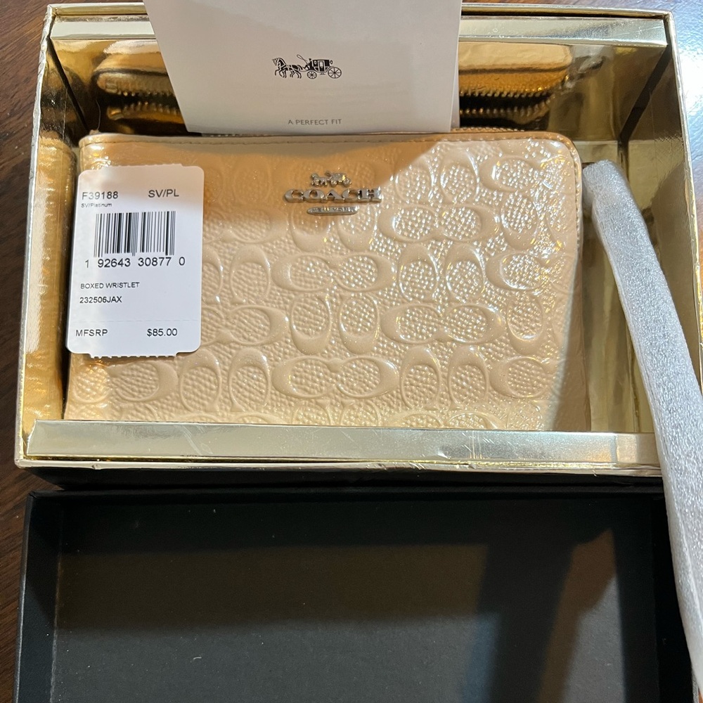 Coach Metallic SV Platinum Boxed Wristlet